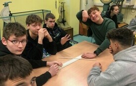 LABORATORIA Z WYTRZYMAŁOŚCI MATERIAŁ&Oacute;W 76