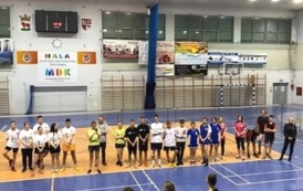 MISTRZOSTWA POWIATU W BADMINTONIE 10
