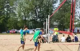 MISTRZOSTWA POWIATU W SIATK&Oacute;WCE PLAŻOWEJ - LICEALIADA - AWANS DZIEWCZĄT DO REJON&Oacute;W! 3