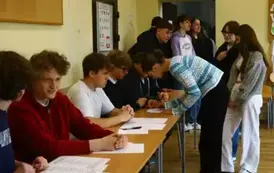 SZKOLNE PRAWYBORY PREZYDENCKIE 16