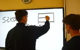 SZKOLNE PRAWYBORY PREZYDENCKIE 41