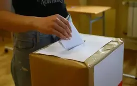 SZKOLNE PRAWYBORY PREZYDENCKIE 42