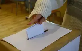 SZKOLNE PRAWYBORY PREZYDENCKIE 43