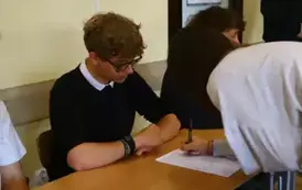 SZKOLNE PRAWYBORY PREZYDENCKIE 54