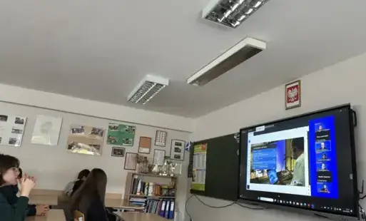 Uczniowie podcza wykładu