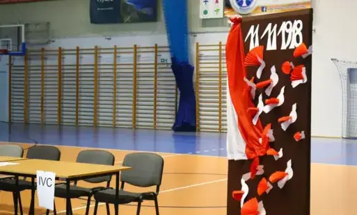 Konkurs historyczny - dekoracja w hali 